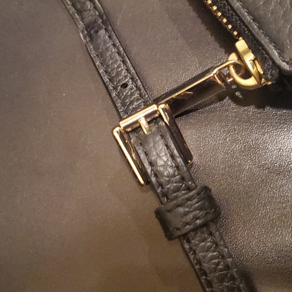 SOLD!!! TORY BURCH Bombe Chain Crossbody - Picture 7 of 9